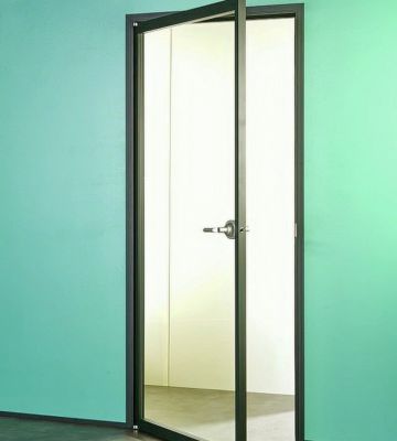 Алюминиевые двери, одинарное или двойное остекление